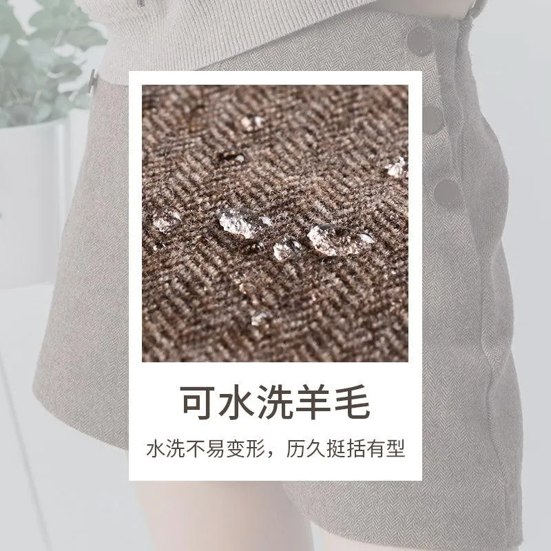 A-Shape Wool Shorts