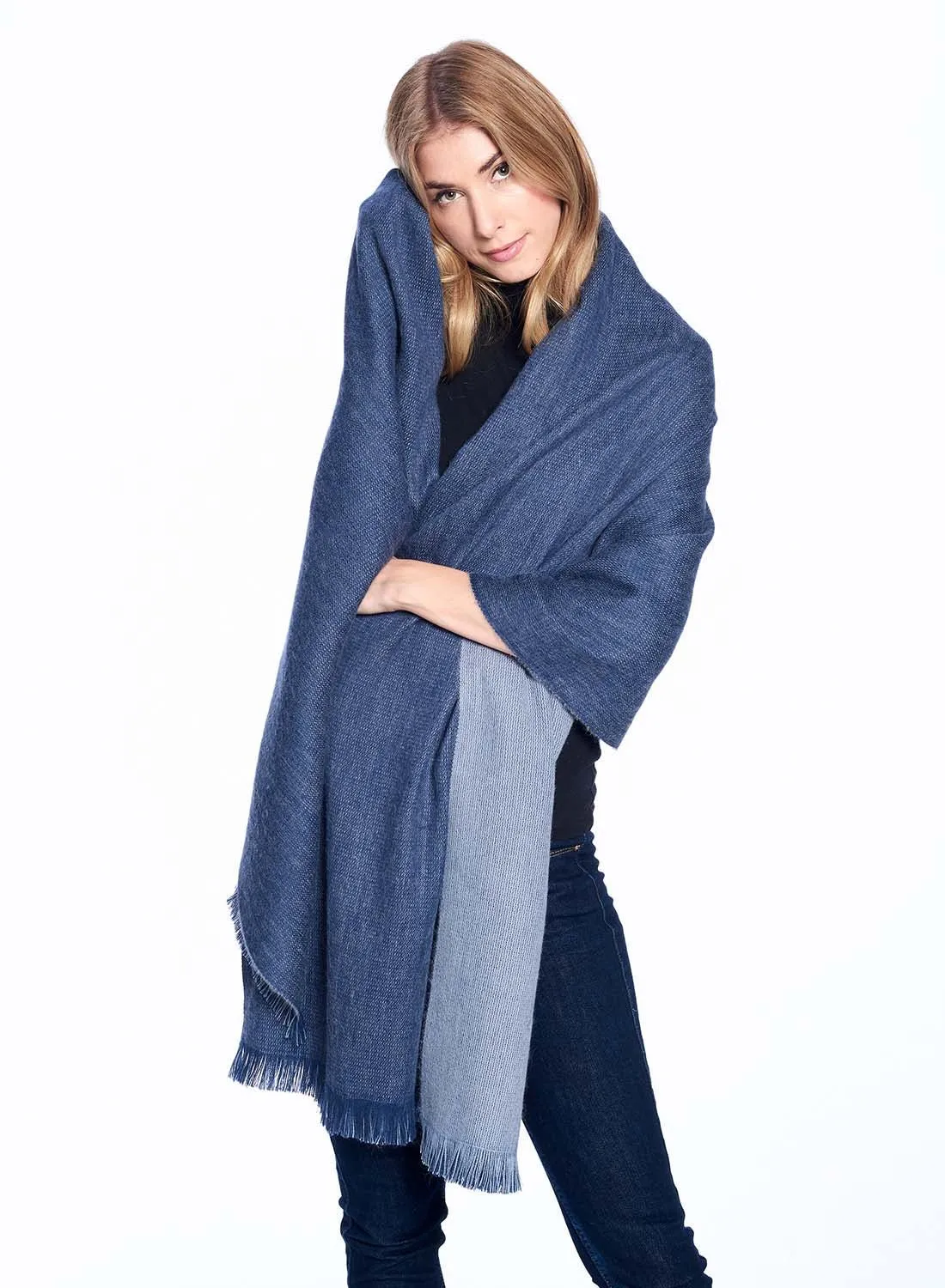 Alpaca Wrap Reversible  - Royal