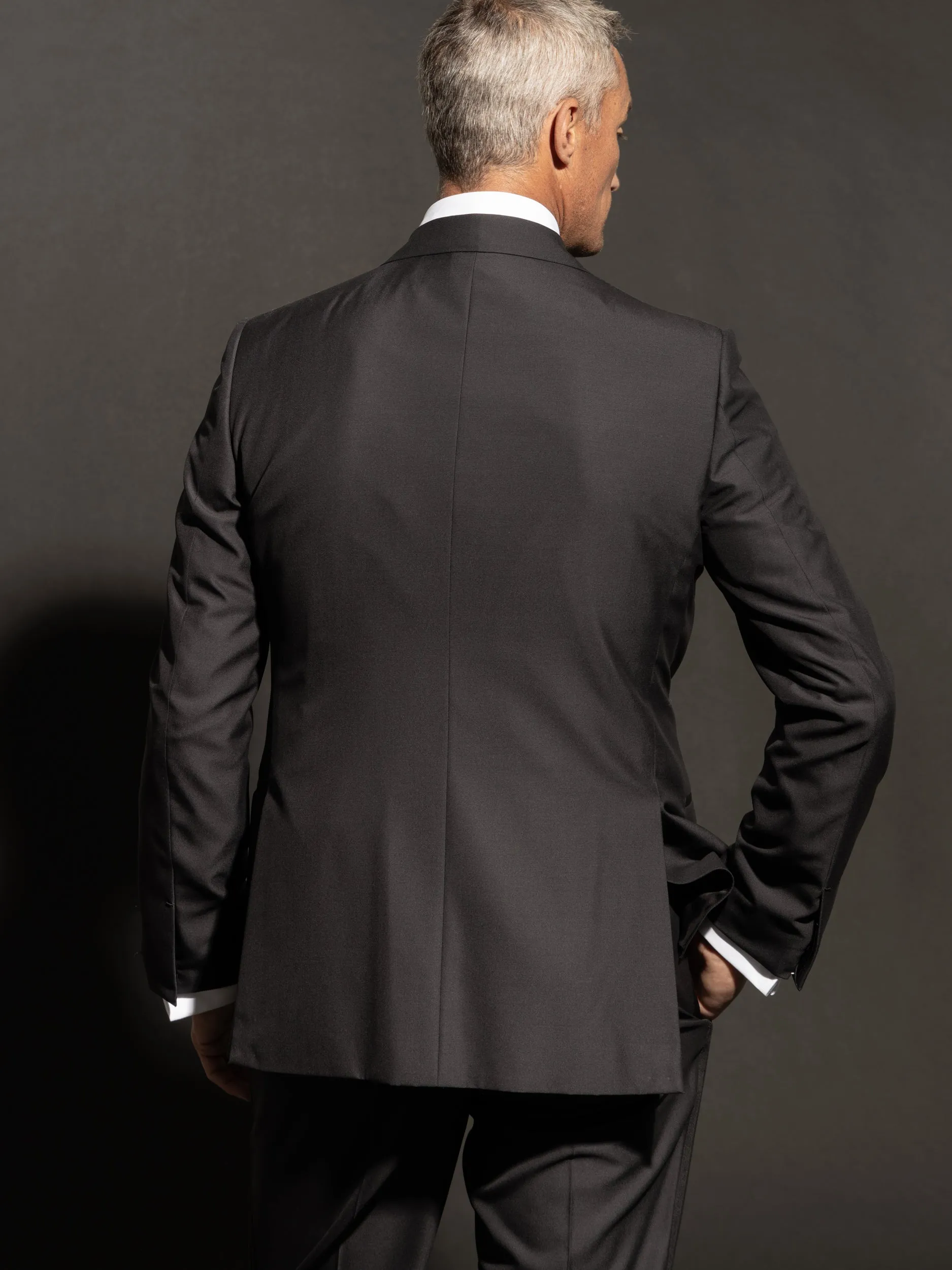 Black Trofeo™ 600 Evening Suit