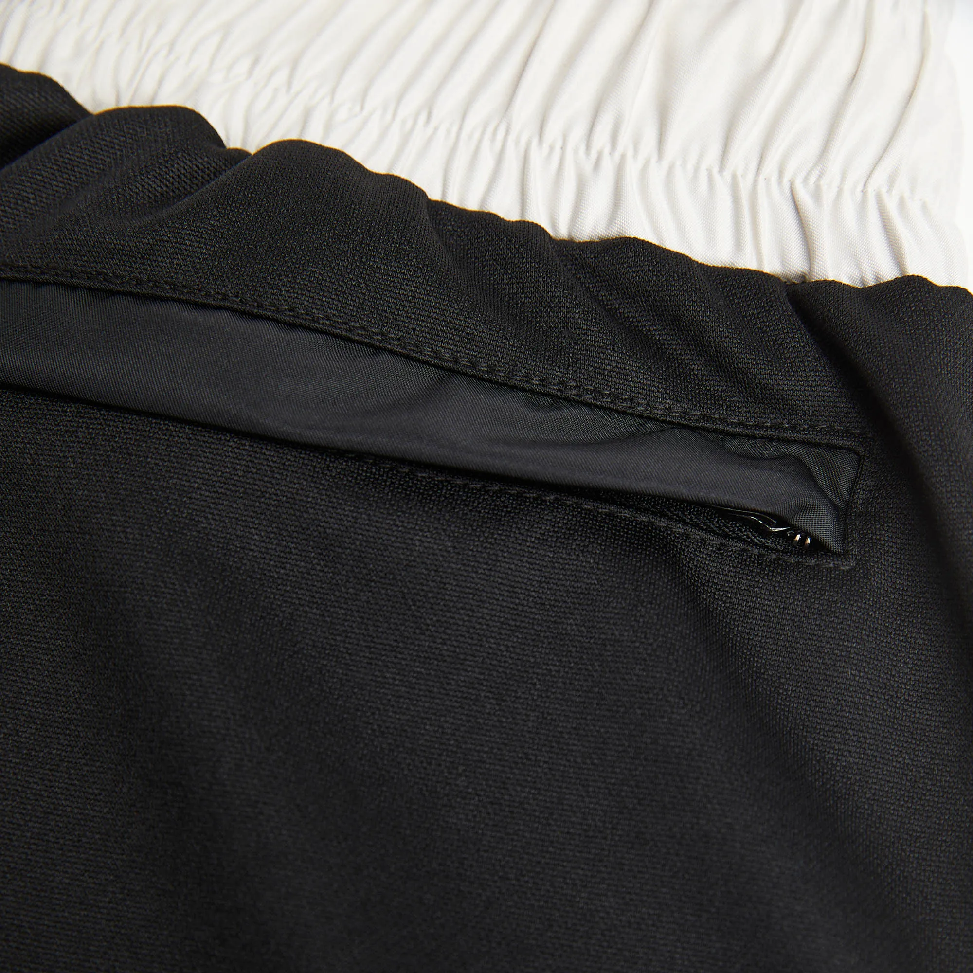classic gym short / black   ivory