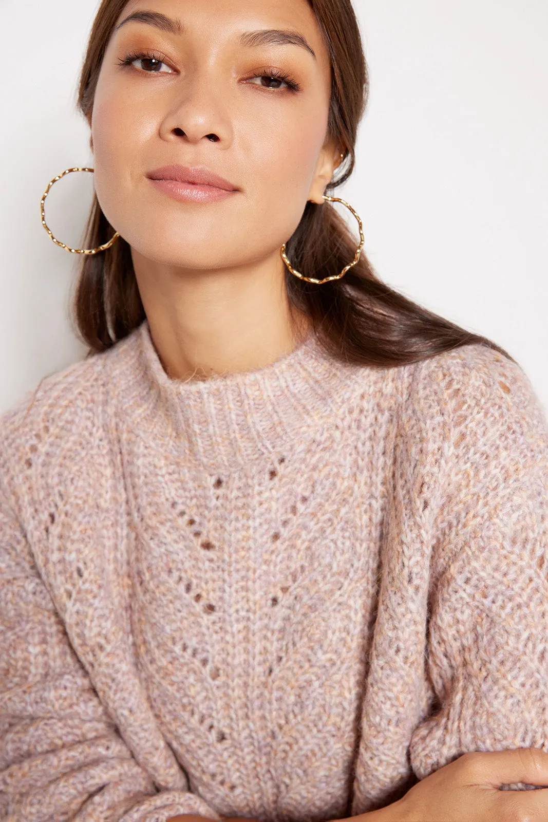 Dove Pullover