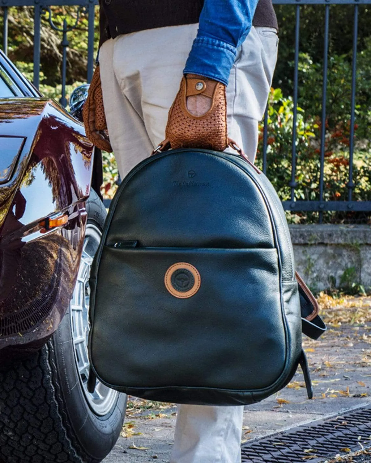 GLOBETROTTER - Full-grain Leather Backpack - British Green/Tan