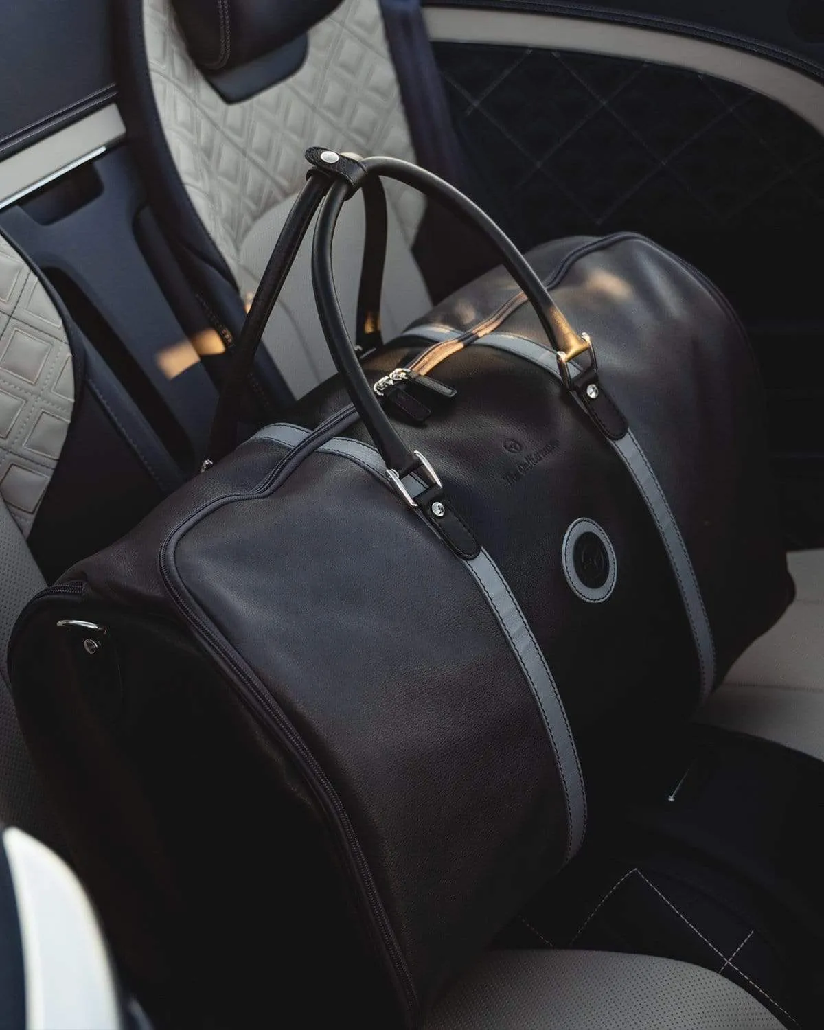 GLOBETROTTER - Full-grain Leather Weekender Garment Bag - Lava/Black/Grey