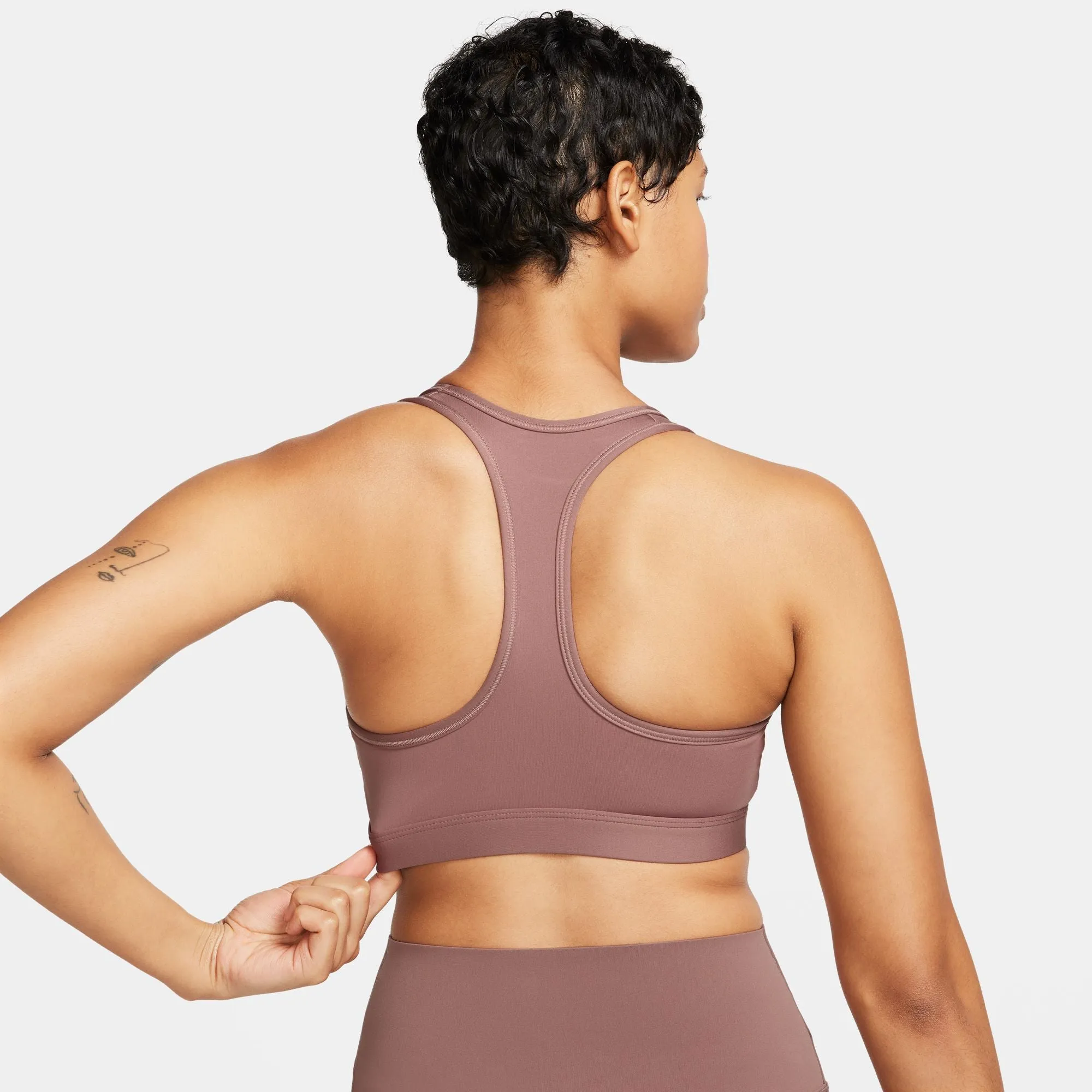 Nike Women's Swoosh Medium Support Bra Smokey Mauve / White