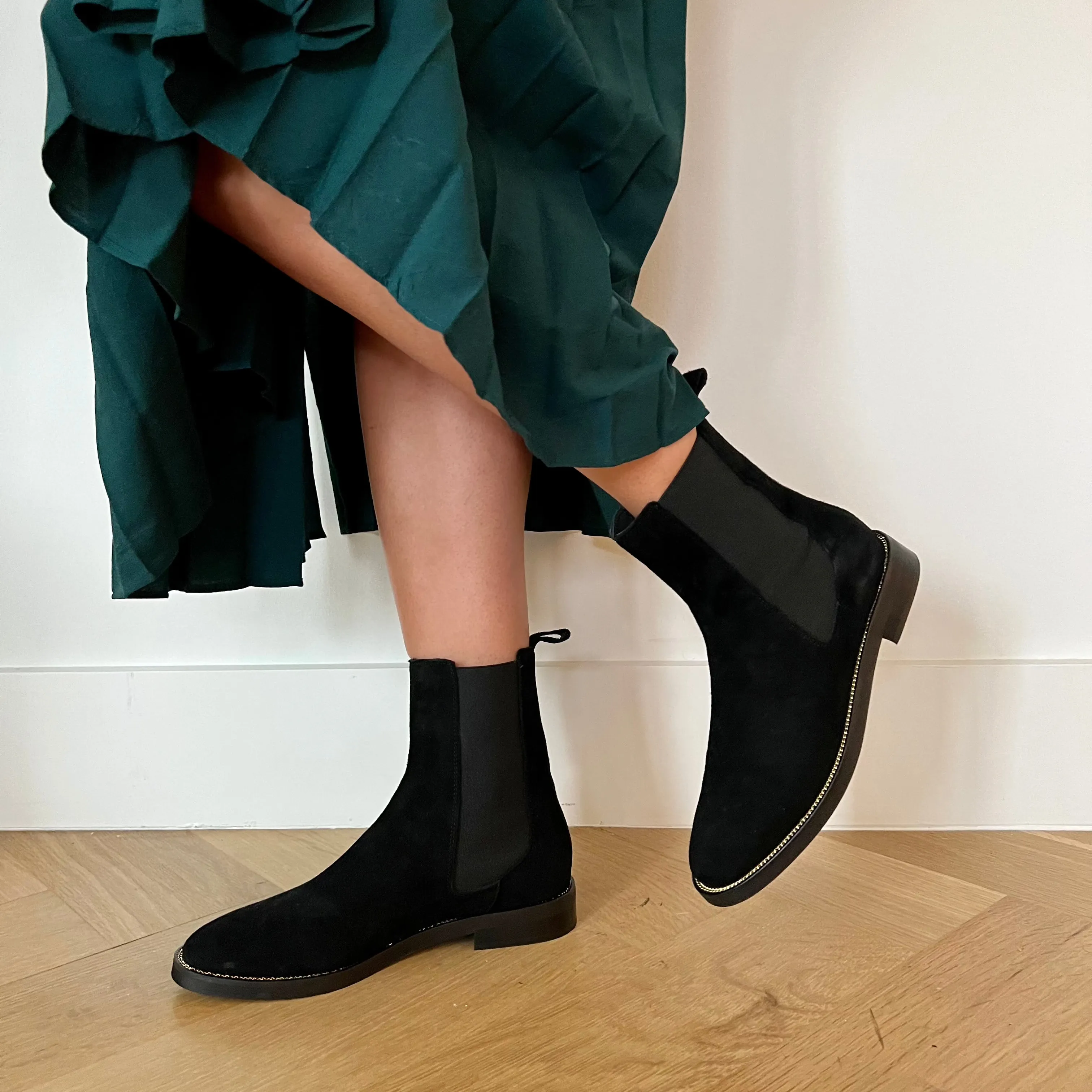 Pavia - Black Suede