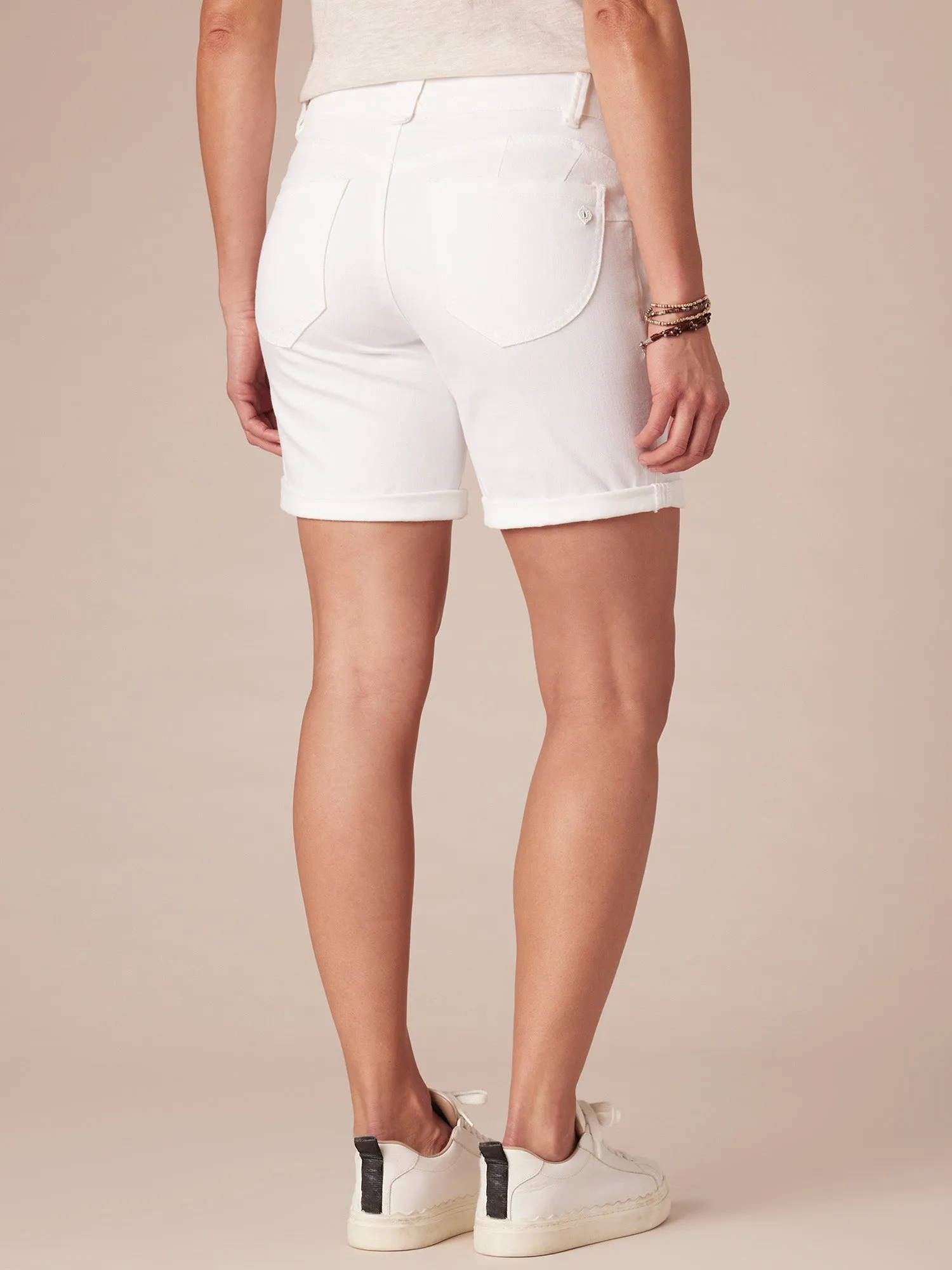 "Ab"solution® White Denim Booty Lift Roll Cuff Petite Short