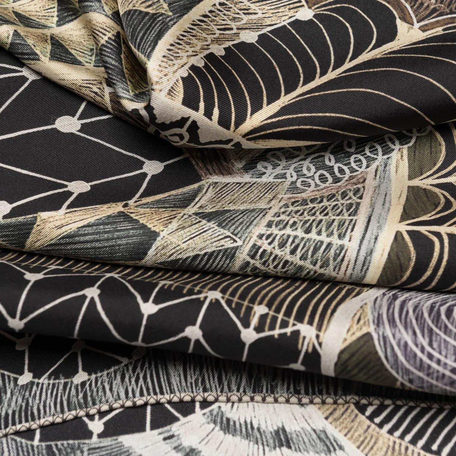 Zaira - Hand Rolled Large Silk Foulard